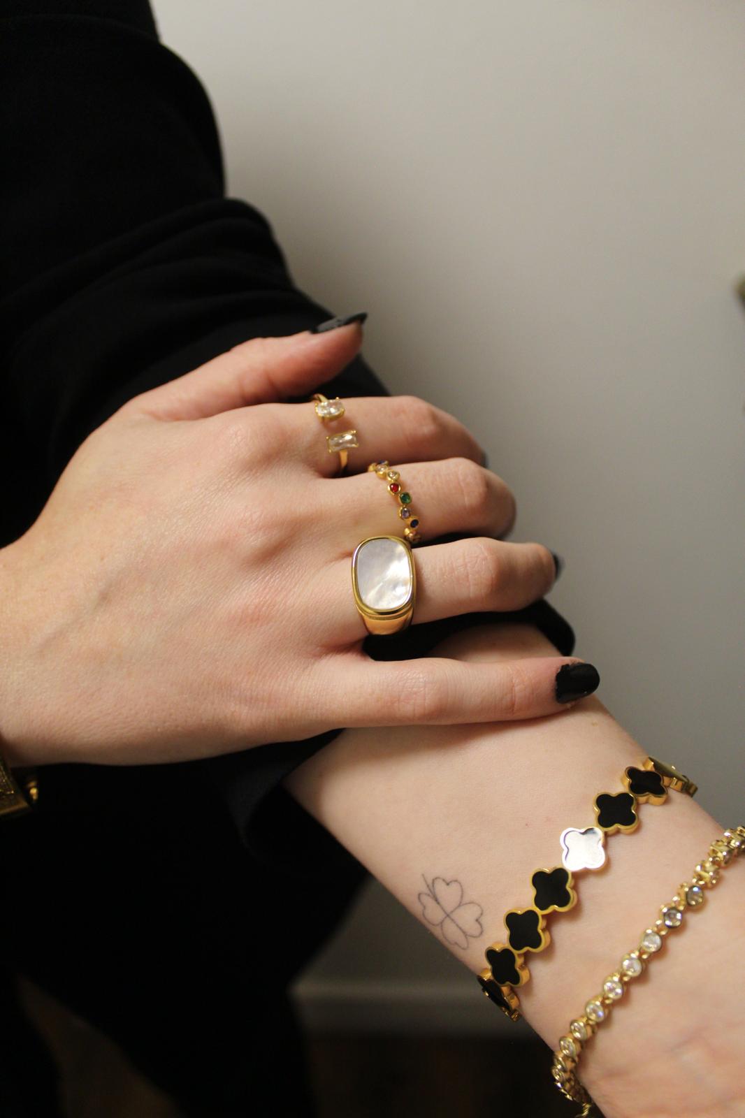 Black Gold Clover Bangle