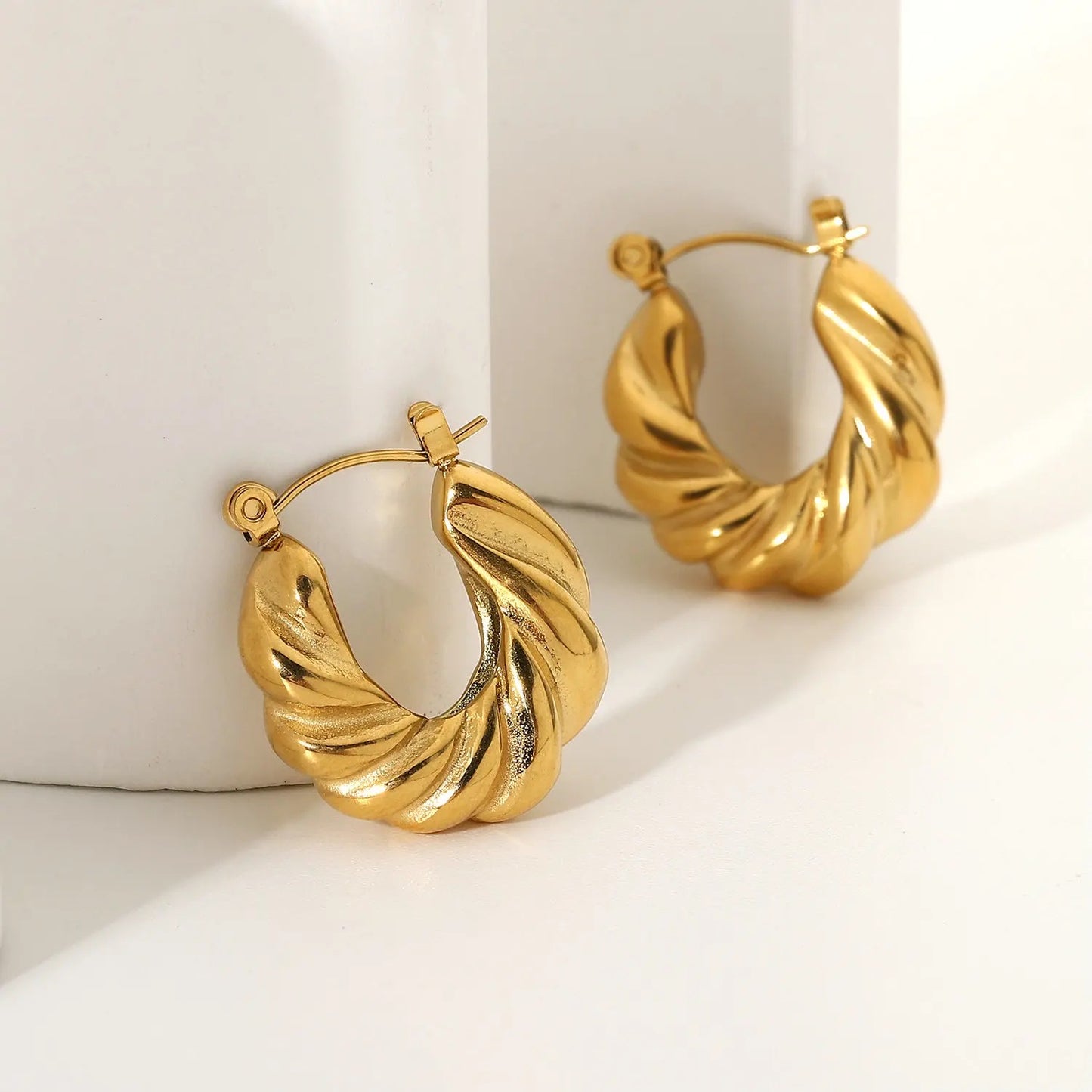 Women's Twisted Hoop Earrings | Twisted Hoop Earrings | Magnomia