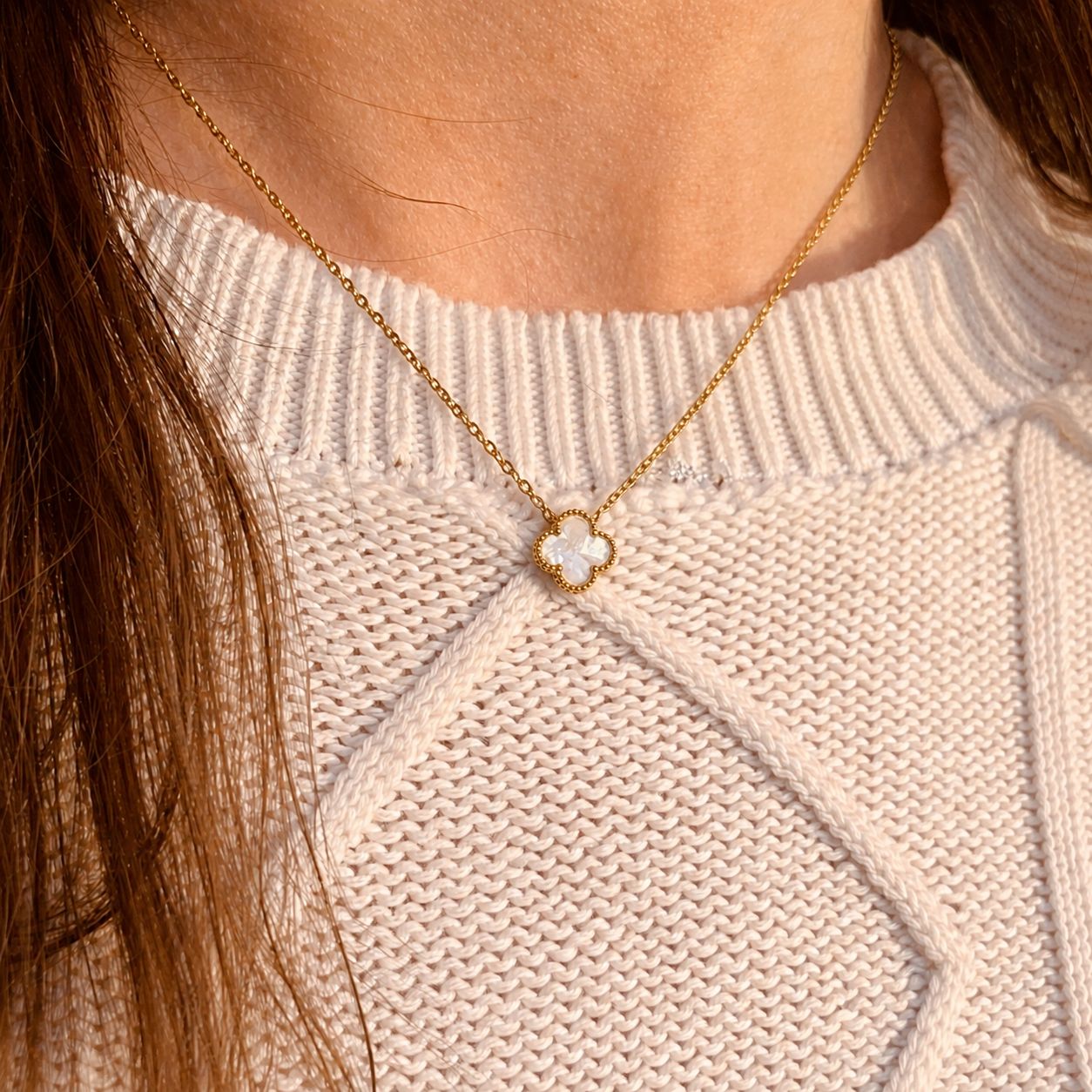 gold clover necklace